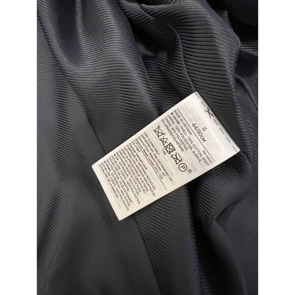 Banana Republic red, white and navy stripe jacket with bow tie. Size 6. - Picture 12 of 12